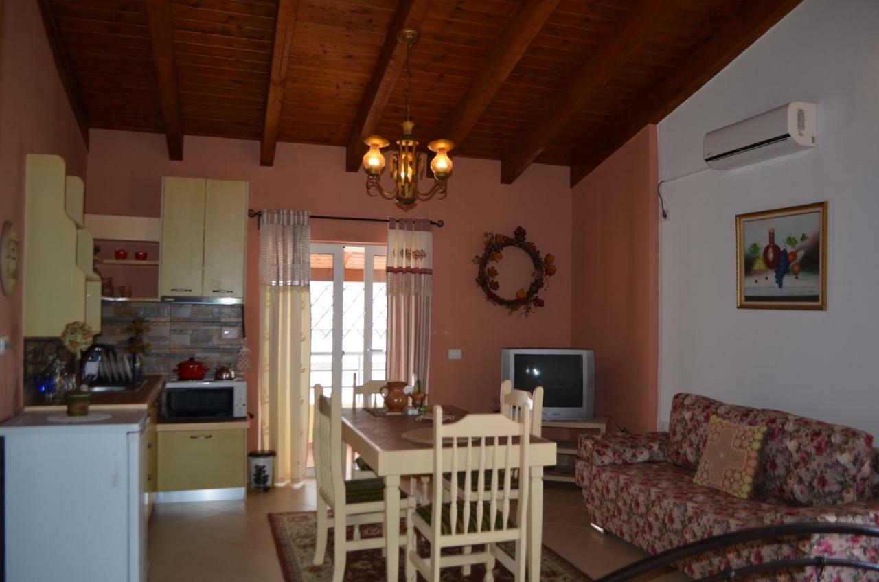 סרנדה Jelena'S Luxury Apartments מראה חיצוני תמונה